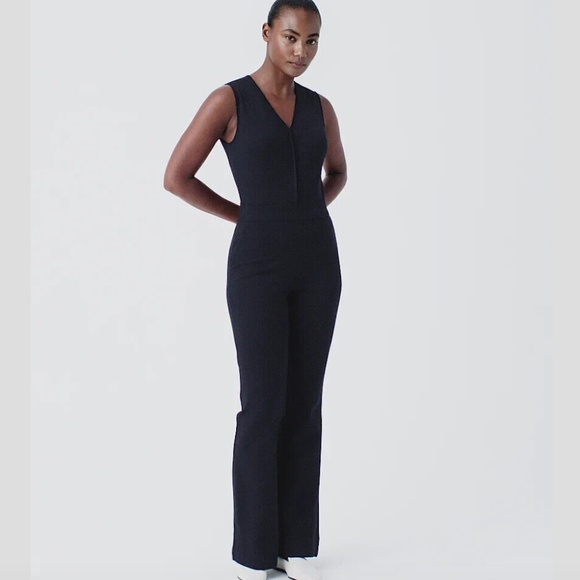 Spanx The Perfect Sleeveless flare Jumpsuit Ponte Black sz L - Picture 9 of 11